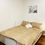 Mascot Cozy Apartment + Free Parking